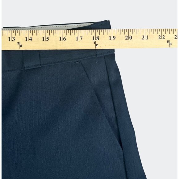 Dickies Mens Navy Blue Cargo Shorts Loose Fit For Casual Or Work Use Size 38 - Picture 9 of 14